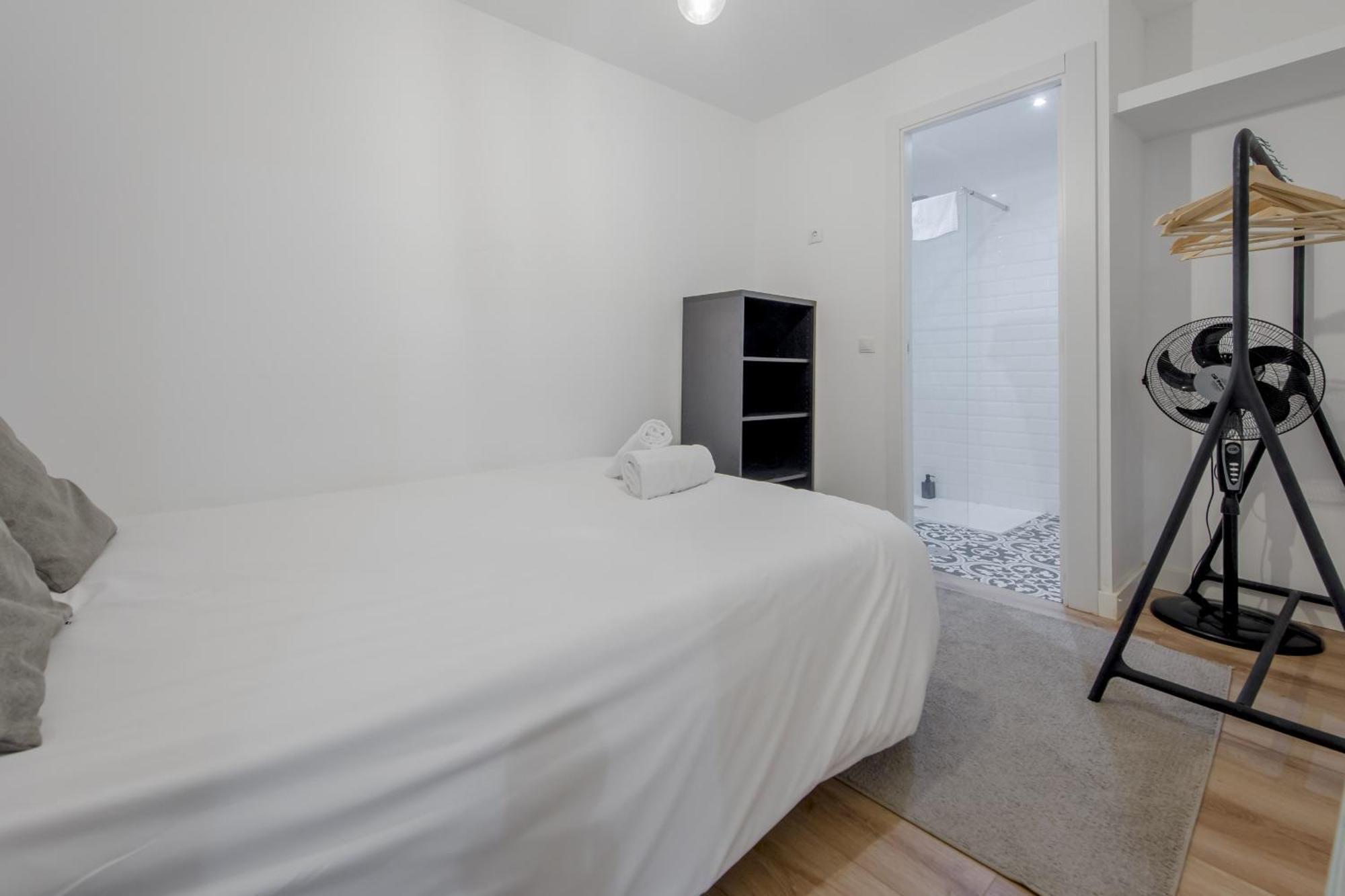 C-Cabeza Cool Apt Para 7 Al Lado De Tirso De Molina E1 Madrid Exterior foto