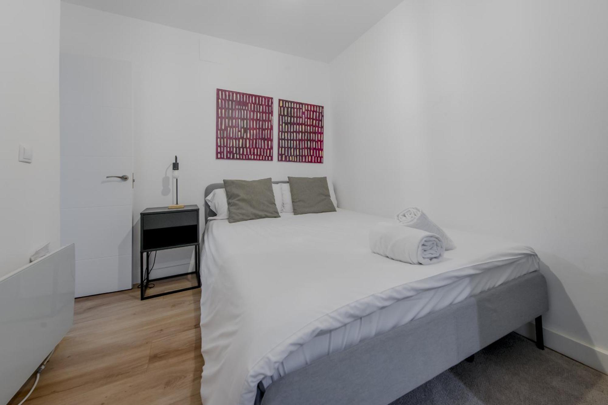 C-Cabeza Cool Apt Para 7 Al Lado De Tirso De Molina E1 Madrid Exterior foto